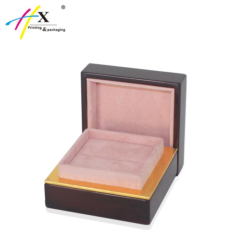 Wooden Ring Jewelry Box